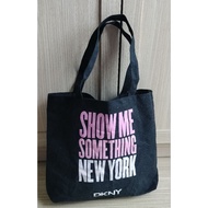 Second-Hand DKNY Screen-Printed Nylon Bag With Wrinkles