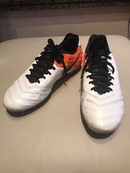 Nike tiempo