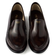 PRADA 亮面皮革樂福鞋 褐色