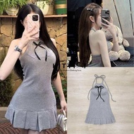 Kitti T: เดรสเปิดหลัง เดรสสายปาร์ตี้ สายงานวันด้ายหน้าตกแต่งด้วยน้องโบ ช่วงหน้าอกมีฟองน้ำเสริมหน้าอก