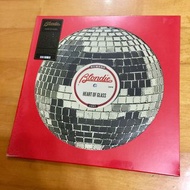 Blondie - Heart Of Glass 12吋單曲黑膠唱片  (全新未開封)•Blondie 樂隊代表作•封套插圖🪩是藝術家Shepard Fairey 作品•第一曲為12吋版本•第二曲是基