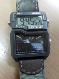 意大利設計 SECTOR 行針、跳字 雙顯 手錶