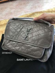 YSL niki灰色