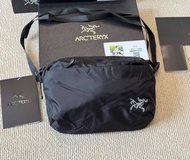 💯            【原裝正貨】Arcteryx始祖鳥HELIAD多功能戶外包 黑色 男女同款