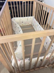 木製嬰兒床連床圍