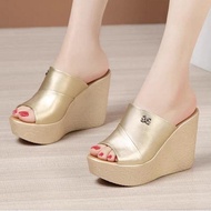 Dép đế xuồng đính phụ kiện cao cấp 10p L02