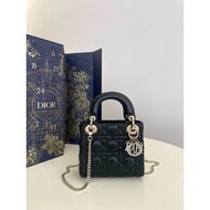 Three-Grid Diamond Buckle Lamb Leather Shoulder Messenger Bag ZQKL