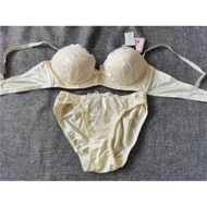 42D 95D Bra Set Yellow Lace White Flowers