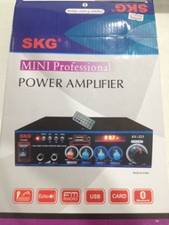 เครื่องขยายเสียง Power Integrated Amplifier SKG AV-221 stereo Karaoke Amplifier USB SD card FM Radio