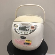 日本製TIGER虎牌微電腦炊飯電子鍋六人份JAE-A10R功能正常 Made in Japan
