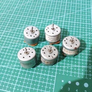 Dynamo DC GENERATOR LED LIGHTS DC MOTOR EX VCD DC MOTOR 4V/9VDC
