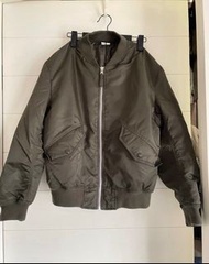 Uniqlo 男裝軍式厚外套2021