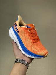 Classic, simple and comfortable men's and women's sports shoes/HOKA/ONE ONE Clifton 9 wide shock absorption, anti slip, and wear-resistant low top running shoes, with slightly sloping toes, the overall design is simple and not easy to slip.