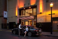 เอ็กเซกคิวทีฟ โฮเต็ล คอสโมโปลิแตน โทรอนโต (Executive Hotel Cosmopolitan Toronto)