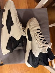 Y-3 Kaiwa 白色運動鞋