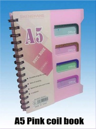 A5圈裝筆記本，帶彈性帶和方格，110頁，PP封面熱壓印花，用於支出和預算規劃和追蹤，4科簡單書風筆記本