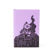 屋頂上的一對書擋貓