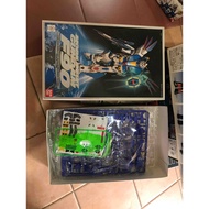 1/100 Bandai Gundam F90 old gundam kit but NEW