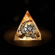 【新年禮盒】日月爭輝奧剛金字塔小夜燈Orgonite水晶療癒奧根塔