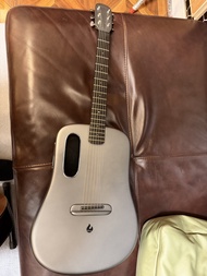 LAVA ME 4碳纖維電結他