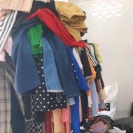 2hand clothes, text to choose a model