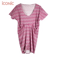 iCONiC PINK WHILE TOP #5827 เสื้อผญ ผ้ายืด ลายกราฟฟิก สีชมพู ตัดต่อช่วงอก เสื้อแฟชั่น เสื้อผญแฟชั่น