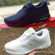 Nike Airmax putih. Nike full hitam. Sepatu cewek. Sepatu sekolah.
