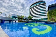 FUGO Swimming Pool at FUGO Hotel Samarinda
