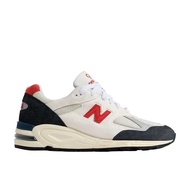 New Balance 990V2 RedWhiteNavy Unused