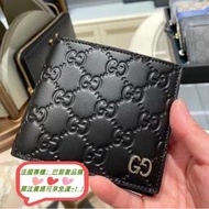 全新正品 GUCCI 古馳 黑色壓紋短夾 男士對折錢包 皮夾 男生皮件 365466 男士短夾 卡夾 卡包 證件夾