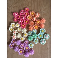 RM4.50/50 pieces : TF-623 - Resin - Bunga - Flower - 1.3 cm to 1.5 cm