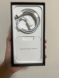 IPhone 13 Pro原廠USB-C 對 Lightning 連接線 (1 公尺)