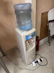 Bonaqua 飲水機連水桶