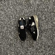 New Balance 580 black SZ 42.5 second shoes