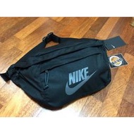 【 鋒仔球鞋】NIKE TECH HIP PACK  黑色 大腰包 雙層 大容量 側背包 BA5751-010