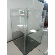 Solitaire Tank custom backgroun rear mirror size 20x20 x 30