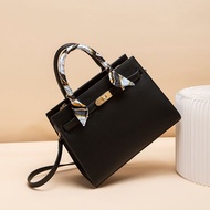 Gf Mother's Day Gift Genuine Leather Mother Style Kelly Bag 2025 Styles Atmospheric Middle-Aged Ladi