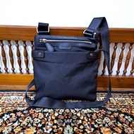 tas sling bag capacci