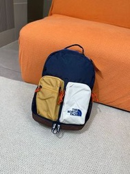 The North Face 海軍色卡其白色色塊兒童背包