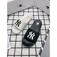 [GENUINE] MLB NEW MOUND NEW YORK YANKEES SLIPPERS - AUTHENTIC HAND-SANDAL SLIPPERS - FULLBOX FULL TA