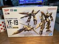 玩日藏 預購 24年 1月 萬代 BANDAI 組裝模型 HG 1/100 超時空要塞 MACROSS YF-19