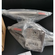 Truck Independent Stage 11 169 Titanium Hand​ 1