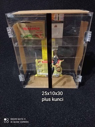 ETALASE ROKO AKRILIK DENGAN KUNCI