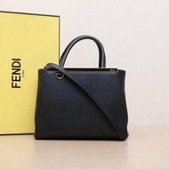FENDI PETITE2JOURS小號黑色牛皮金扣肩背包