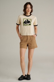 Mc JEANS เสื้อยืดแขนสั้นผู้หญิง ทรงครอป คอกลม สีครีมอ่อน (The Journey Collection – เดอะ เจอร์นี่) MT