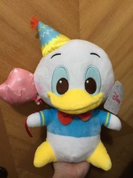 Donald Duck 唐老鴨 迪士尼 角色 Disney Character 公仔 慶祝 生日 拿著 心型 氣球 小朋友 聖誕 禮物