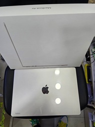 Apple MacBook Air M5 15吋 16+512GB香港行貨，保養日期至:4-8-2027，電池健康度100%，充電次數27次