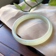 天然和田玉青海料玉鐲 圈口58mm 做工精緻 色澤清新淡雅