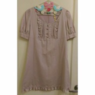專櫃購入Noue Rue(NR/La ziza)粉紅胸前裙擺荷葉邊設計氣質短袖洋裝(日本製)