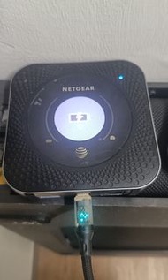 WiFi蛋【追劇/遠距/旅行必備】NETGEAR Nighthawk M1 行動熱點｜4G LTE极速連線+內建電池｜訊號穩定不斷線！
